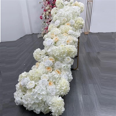 ফুলের রানার টেবিল