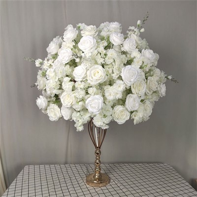 টেবিল সজ্জা জন্য সাদা ফুল